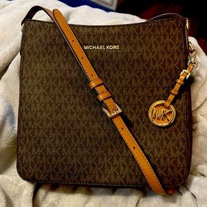 Michael Kors signature cross body
